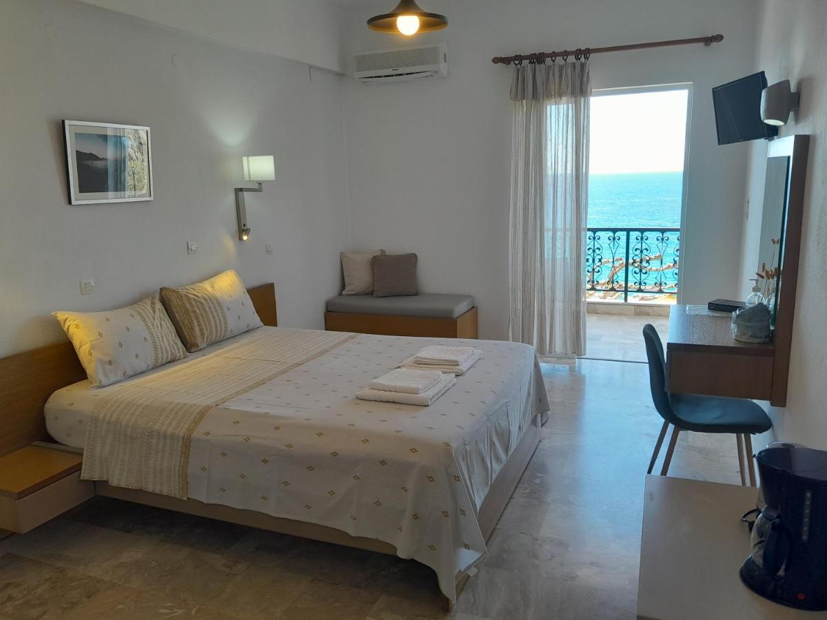 Livikon Studios & Rooms Rodhákinon Quarto foto